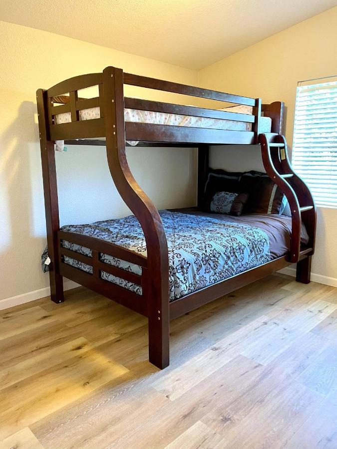 Yosemite Escapes - Pine Mountain Lake Гроувланд Екстериор снимка
